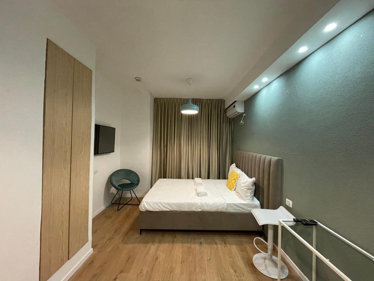 Hotel Rothschild 79 Petach Tikva Esterno foto