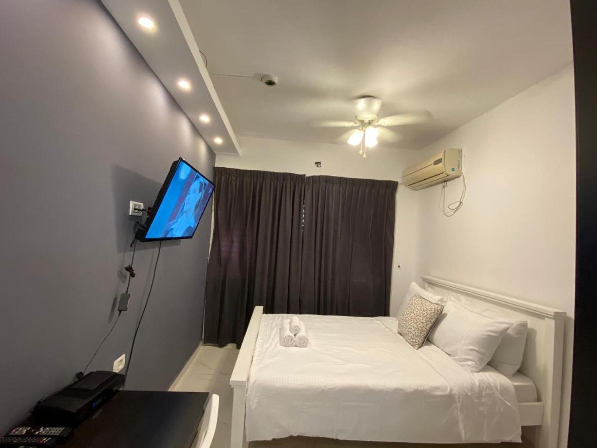 Hotel Rothschild 79 Petach Tikva Esterno foto